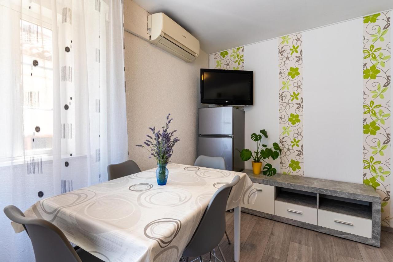 Apartman Antonija ツレス エクステリア 写真